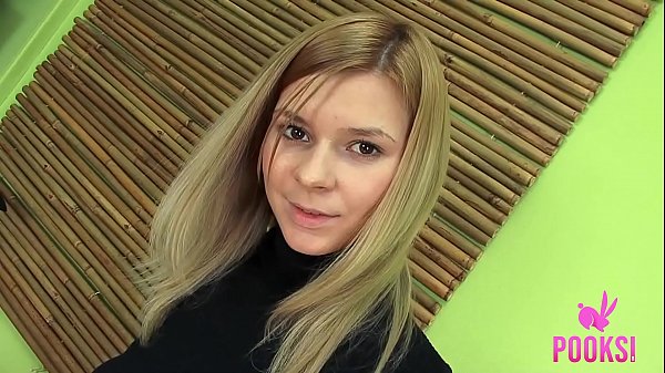 Pooksi.com – Blonde Ruskie Elizabeth J Strips & Poses Nude!