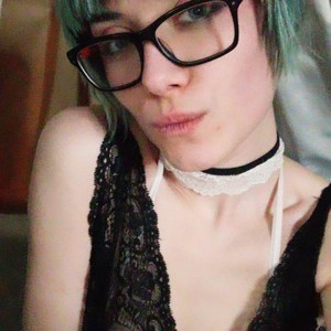 AdriKiss naked before webcam in live video chat