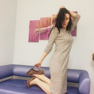 AishaVivaV naked before webcam in live video chat