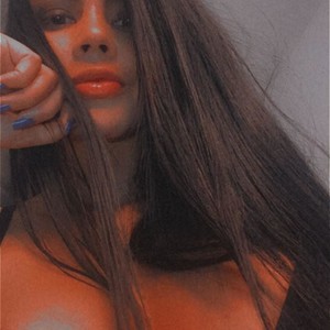 AlexAngel_ naked before webcam in live video chat