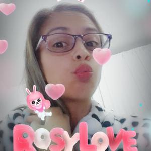 Aliicia naked before webcam in live video chat