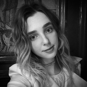 annabisoux naked before webcam in live video chat