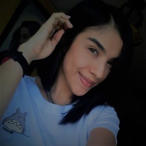 Annie_clark naked before webcam in live video chat