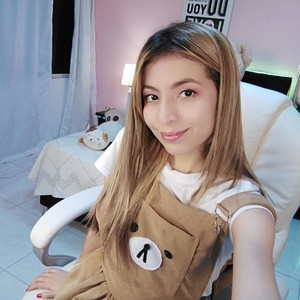 Aryana_rousse naked before webcam in live video chat