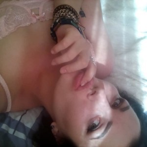 BrownFox_Fox naked before webcam in live video chat