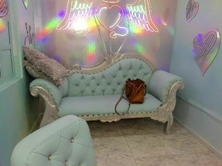 caramelo, ♥ naked on cam. Free Live Sex Chat Room