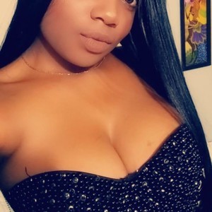 DayanaMorris naked before webcam in live video chat