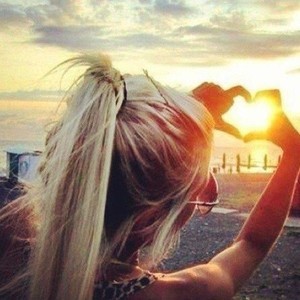 Diana__Kiss naked before webcam in live video chat