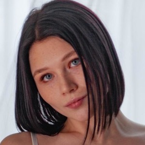 Dolly_Emma naked before webcam in live video chat
