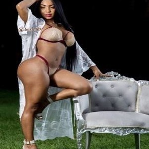 EBONY_LIZ naked before webcam in live video chat