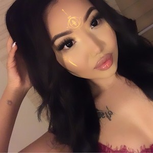 elikakiss naked before webcam in live video chat