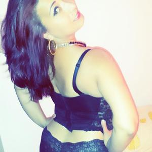 Finecolombia naked before webcam in live video chat