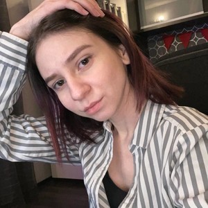 HottiesAngel naked before webcam in live video chat