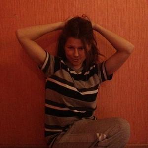 Juliamodest naked before webcam in live video chat