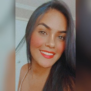 KAYLIN_18 naked before webcam in live video chat