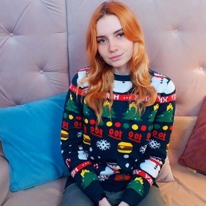 KellyPotter naked before webcam in live video chat