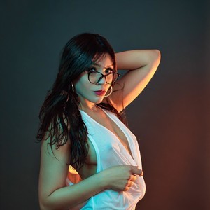KeylaMiller naked before webcam in live video chat
