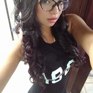 Lena_jones31 naked before webcam in live video chat