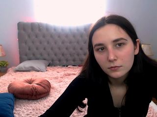 lizzie-knight naked on cam. Free Live Sex Chat Room
