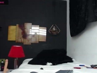 Luna, ? naked on cam. Free Live Sex Chat Room