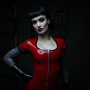 MajkelinaCat naked before webcam in live video chat