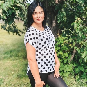 MargoNight naked before webcam in live video chat