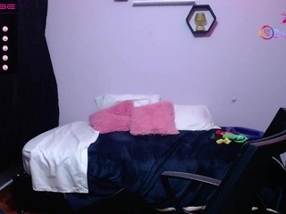 Mariana, ? naked on cam. Free Live Sex Chat Room