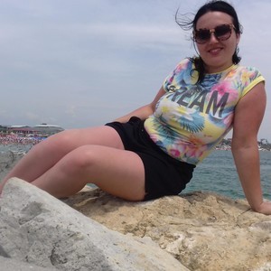 MaryeXXXX naked before webcam in live video chat