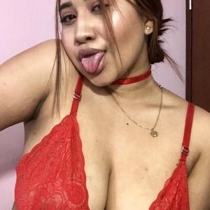 Maya_juliana naked before webcam in live video chat