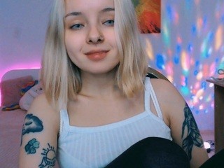 mellisababy naked on cam. Free Live Sex Chat Room