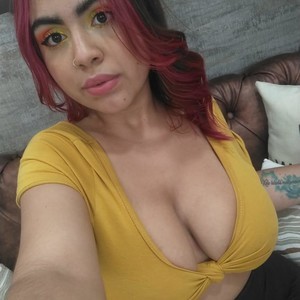 Melody_Dan naked before webcam in live video chat