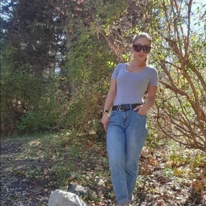 MicheleLin naked before webcam in live video chat