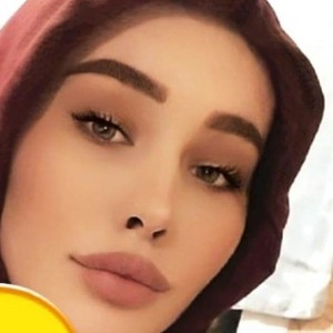 MissaArkens naked before webcam in live video chat