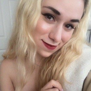 Mochi_Rei naked before webcam in live video chat