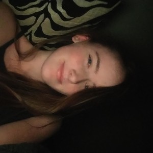 moonpixie2002 naked before webcam in live video chat