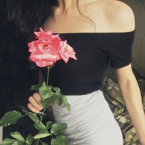 Nikole_N naked before webcam in live video chat