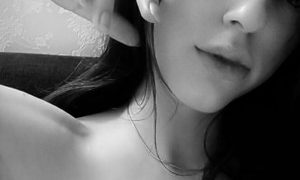 O_sensual naked before webcam in live video chat