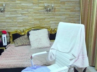 PlayfulStar naked on cam. Free Live Sex Chat Room