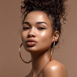 RomyStar naked before webcam in live video chat