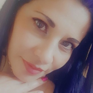 Sammymature69 naked before webcam in live video chat