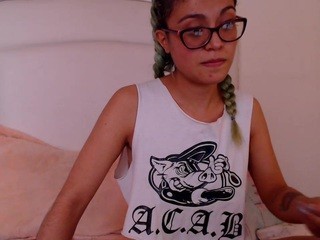 Samy Burn naked on cam. Free Live Sex Chat Room