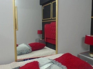 sarahh-banks naked on cam. Free Live Sex Chat Room