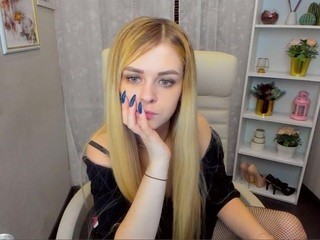 Sensual, ?Brianna naked on cam. Free Live Sex Chat Room