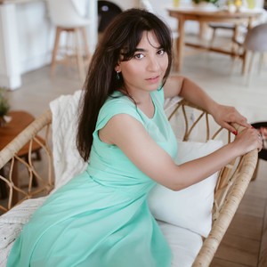 SensualAri naked before webcam in live video chat