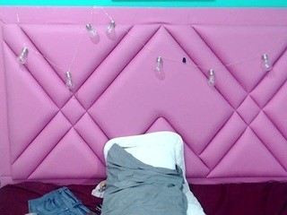 snaekymedaddy , ♥ naked on cam. Free Live Sex Chat Room