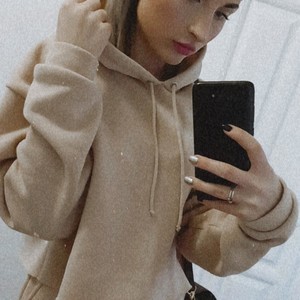Versavi8a naked before webcam in live video chat