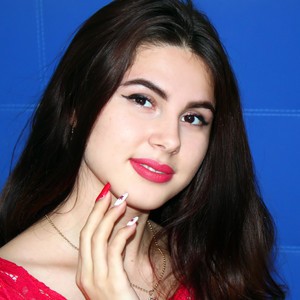 ViollinaLove naked before webcam in live video chat