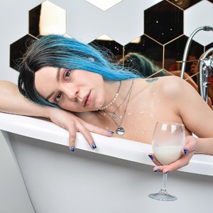 Yuno_Gasaiii naked before webcam in live video chat