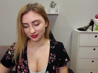 4ulaura naked on cam. Free Live Sex Chat Room