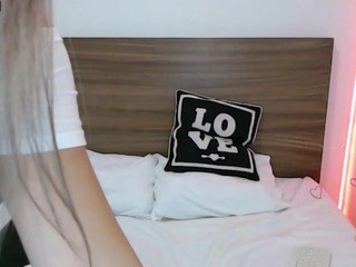 abby-95 naked on cam. Free Live Sex Chat Room